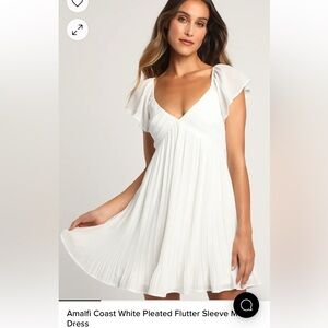 White Flowy Mini Dress! White - size XS